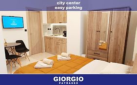 Giorgio Patrasso - Micro Apartment In The Center Of Patras